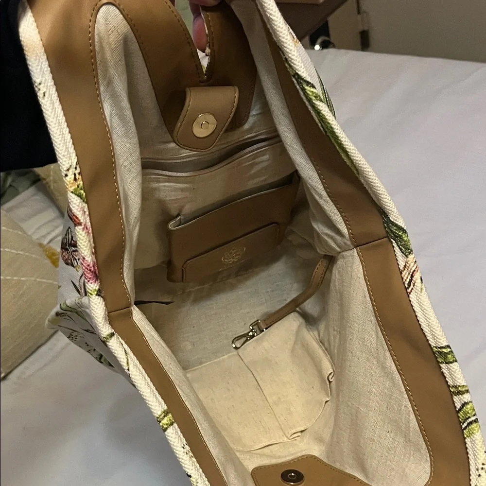 Vince Camuto Cream Canvas Tote with Green Botanical Print - Picture 3 of 9